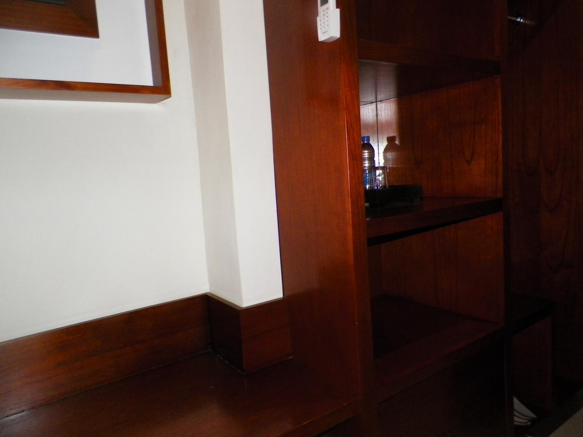 Multazam Hotel Solo エクステリア 写真